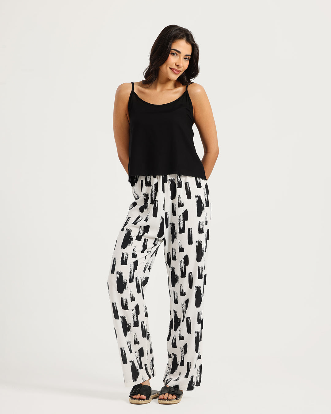 Women's sleeveless pajama with pants