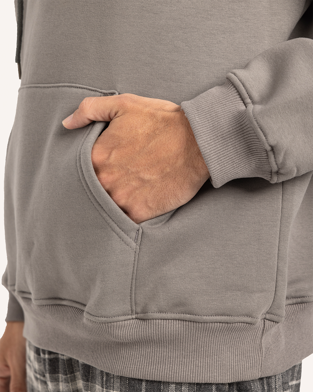 سويت شيرت جيب كانجارو