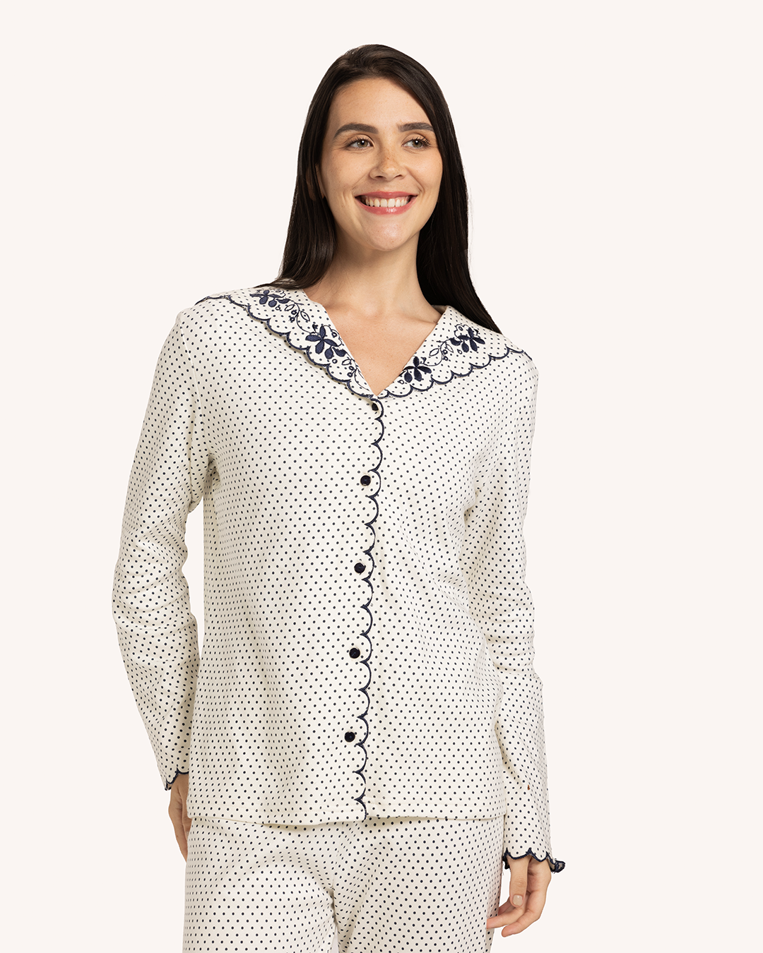 بيجاما حريمى كم بزراير بنطلون منقط