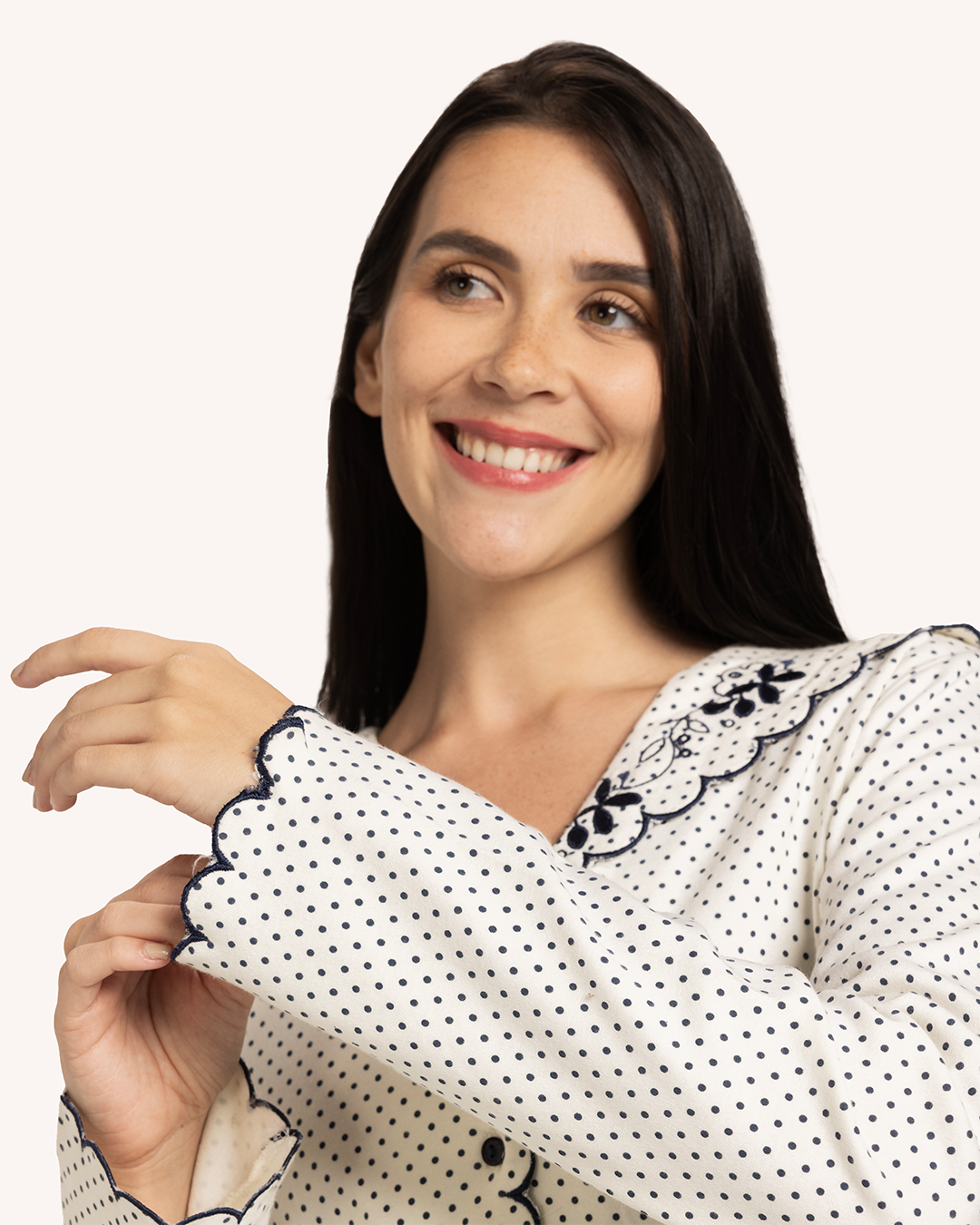 بيجاما حريمى كم بزراير بنطلون منقط