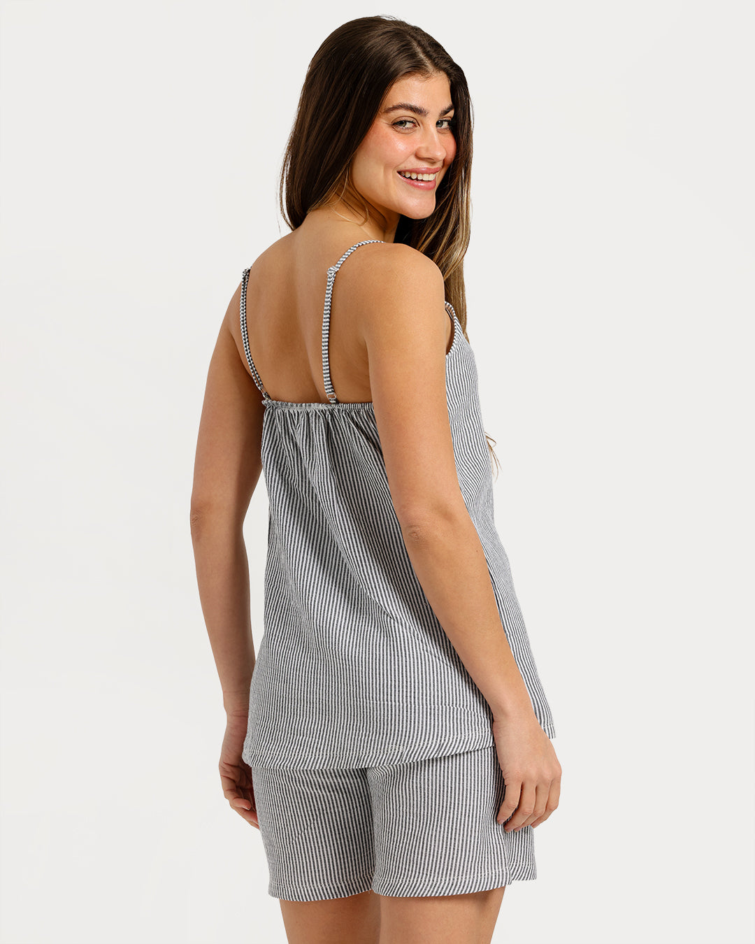 بيجامة حريمي بدون كم مع شورت