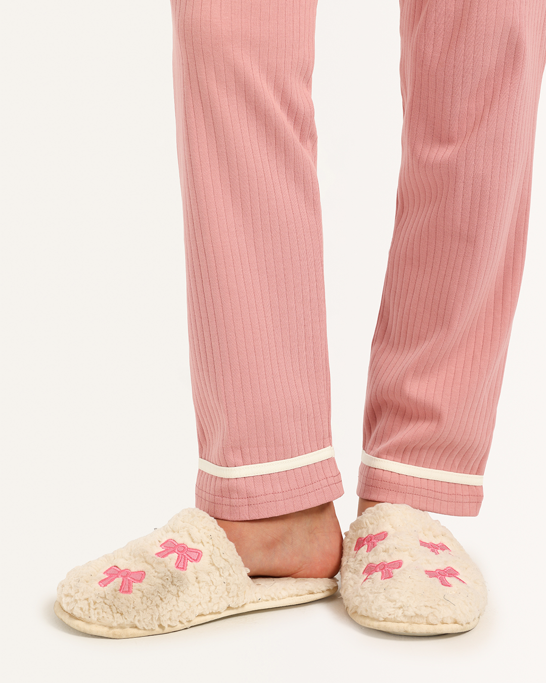 بيجاما حريمى زراير جيبين