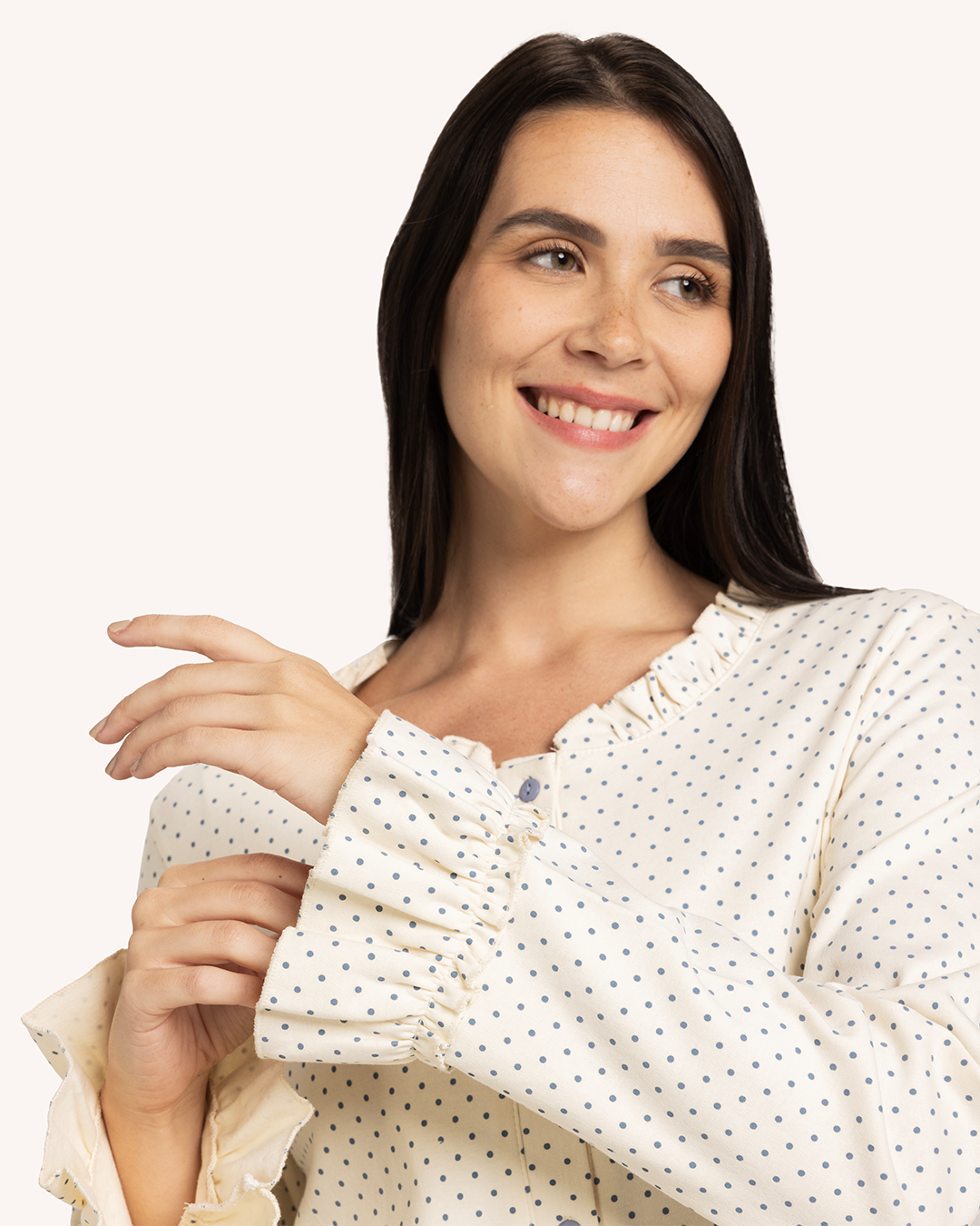 بيجاما حريمى زراير منقط