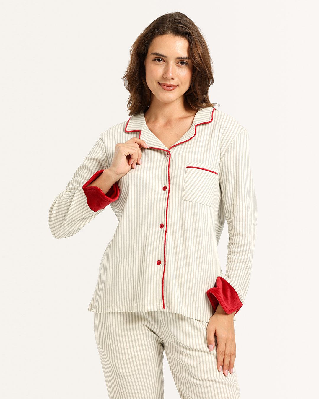 بيجاما حريمى بزراير مقلمه