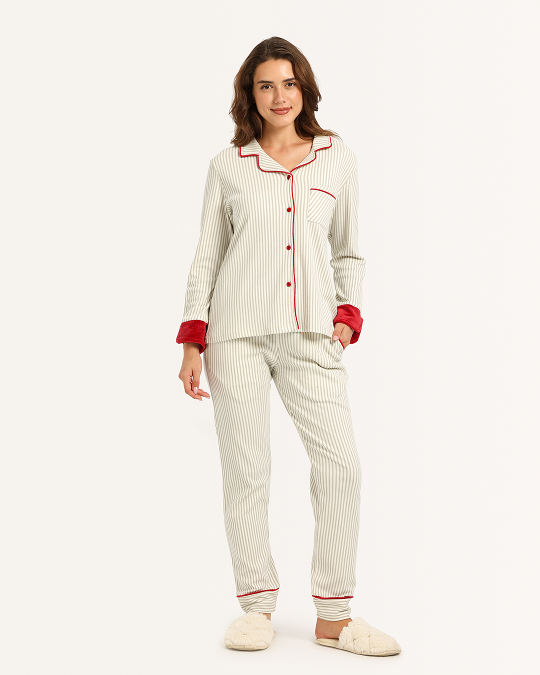 بيجاما حريمى بزراير مقلمه