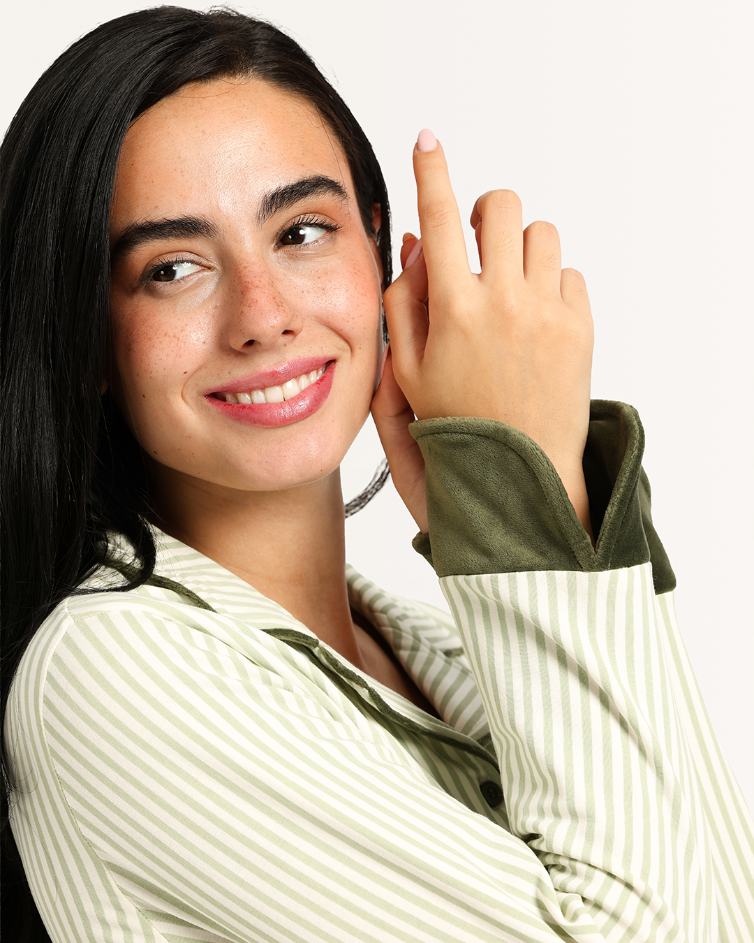 بيجاما حريمى بزراير مقلمه