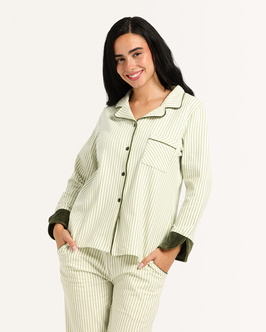 بيجاما حريمى بزراير مقلمه