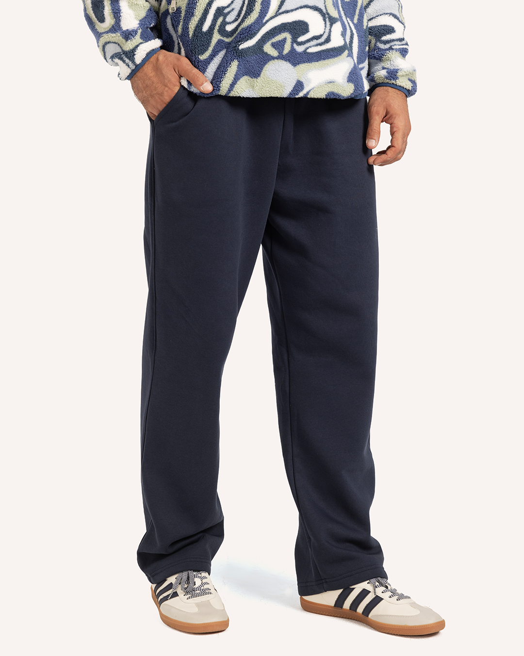 بنطلون مستقيم