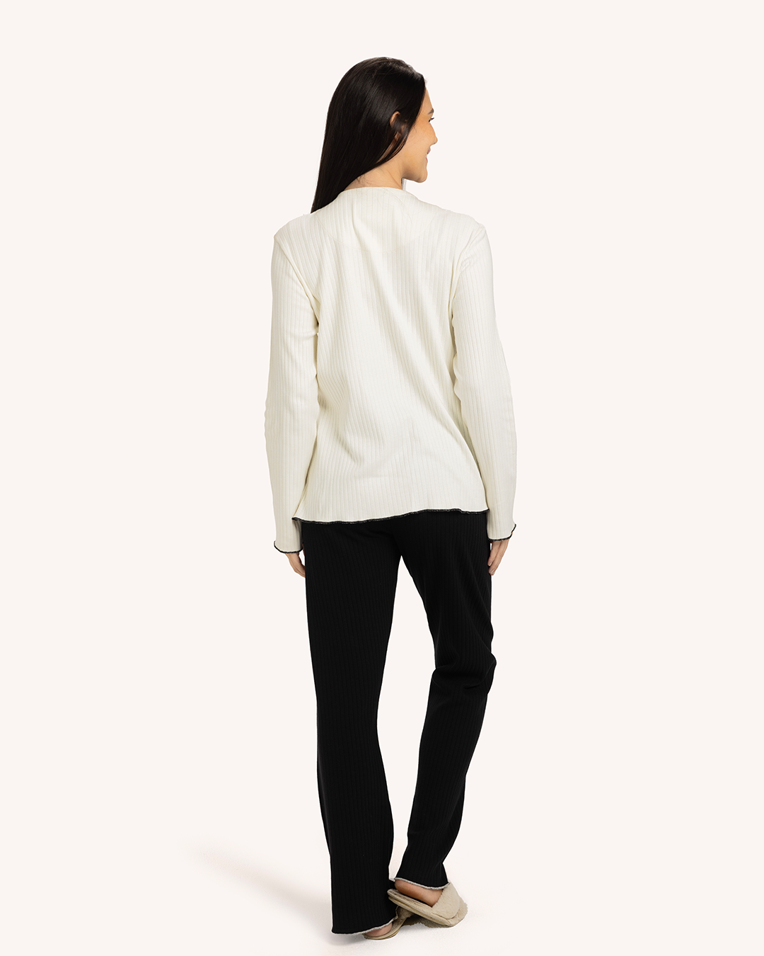 بيجاما حريمى بزراير 3وردة