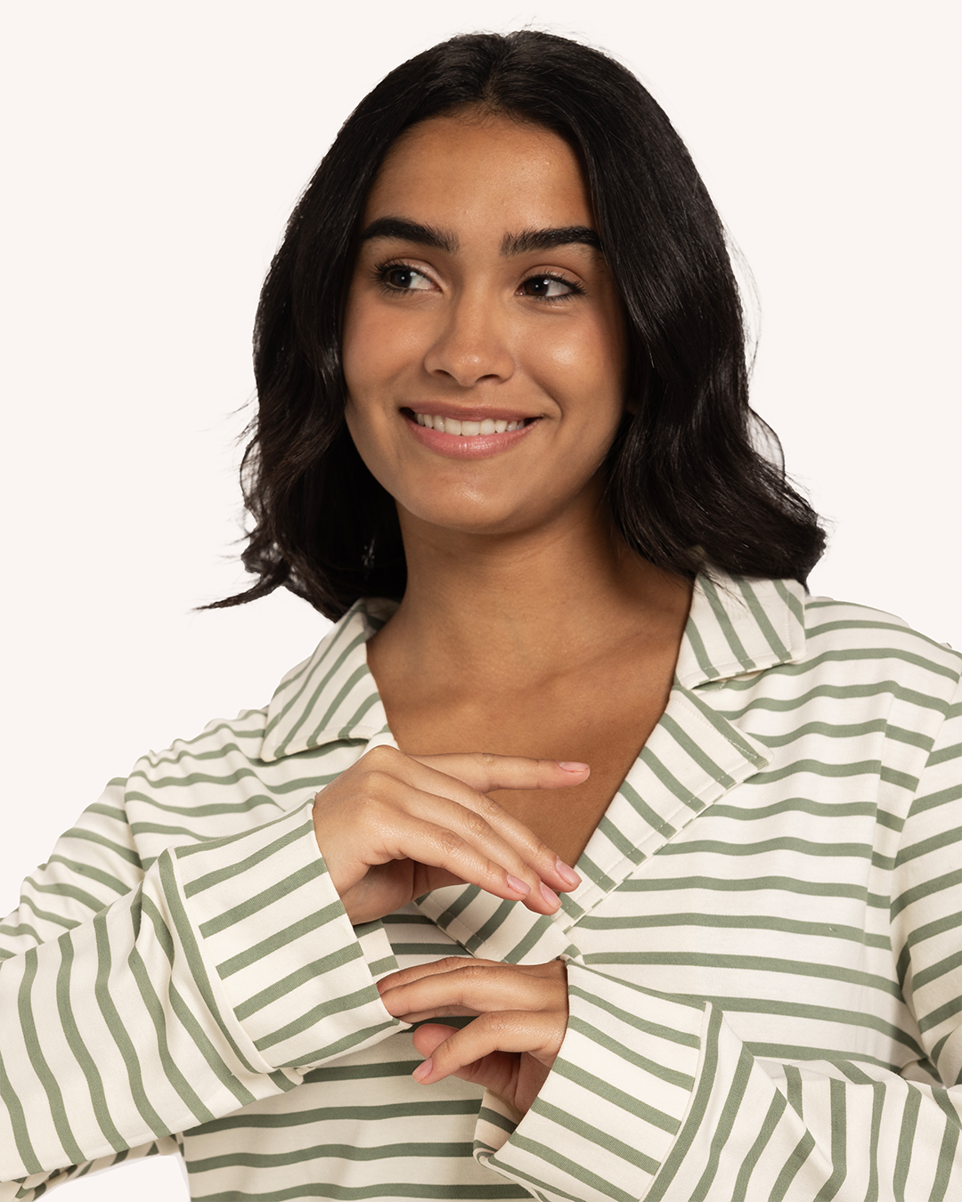 بيجاما حريمى زراير بالجنب