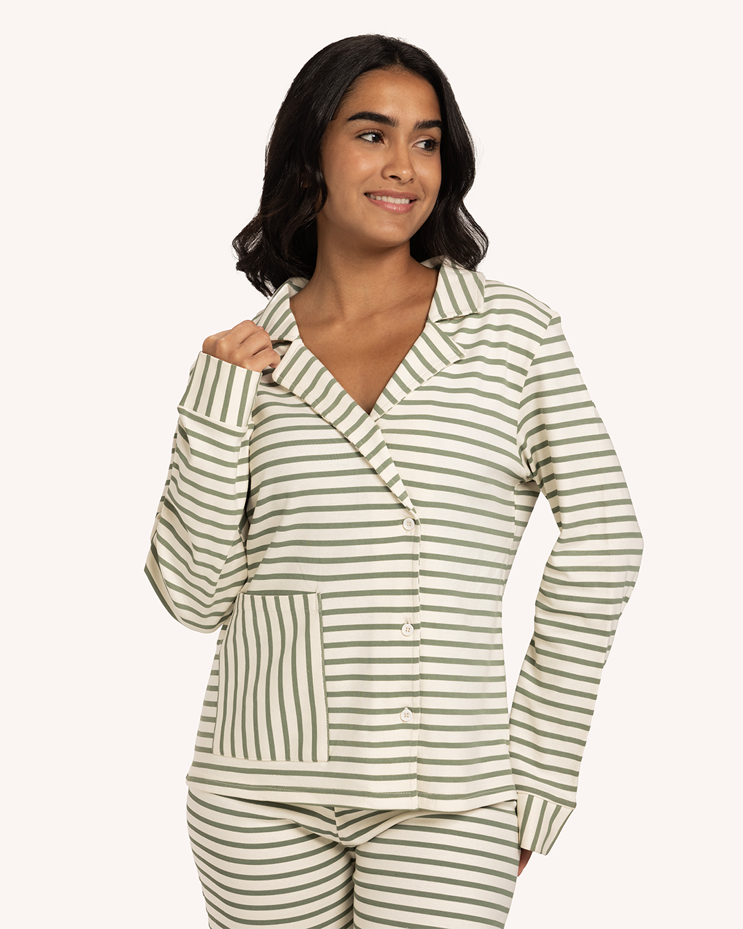 بيجاما حريمى زراير بالجنب