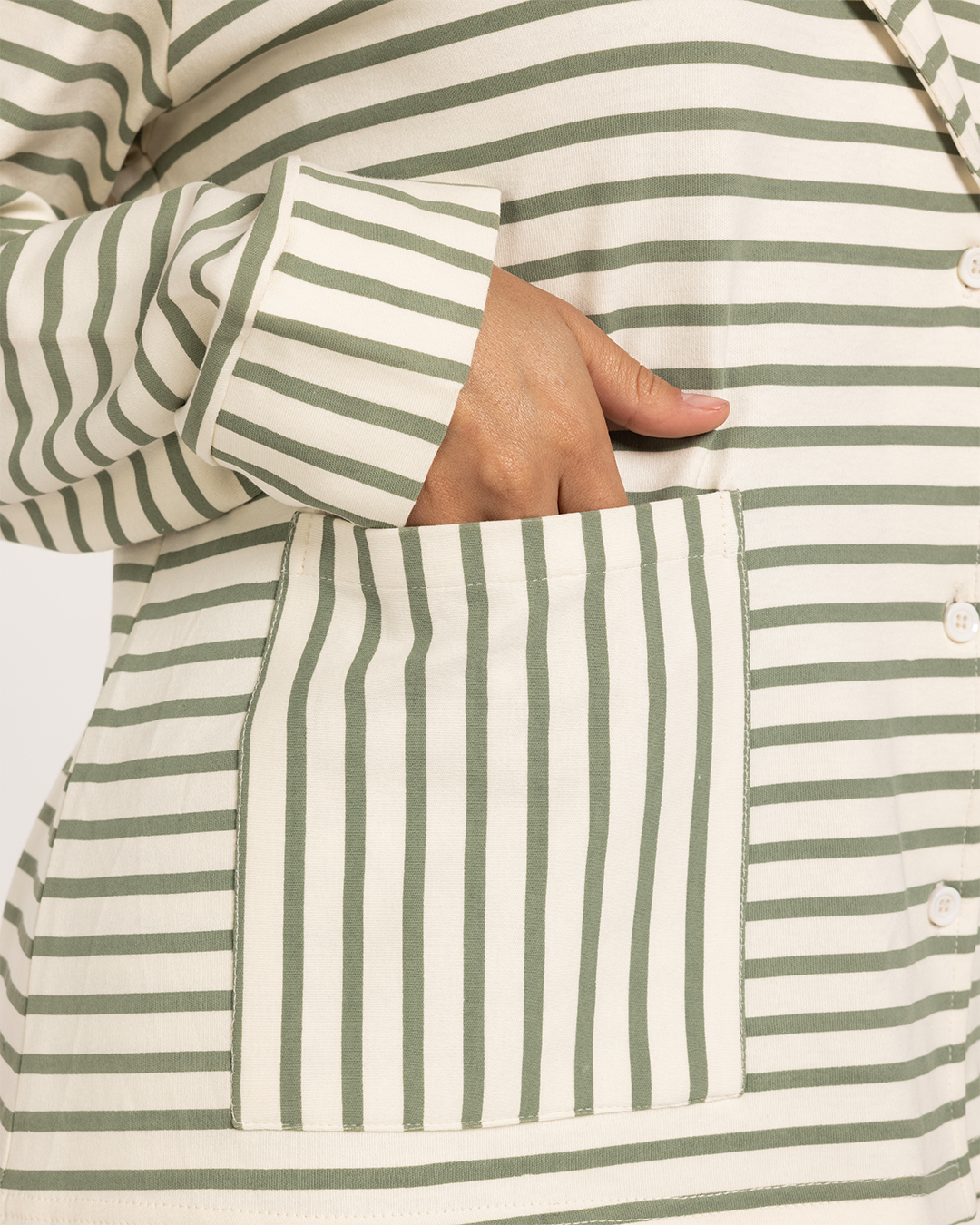 بيجاما حريمى زراير بالجنب