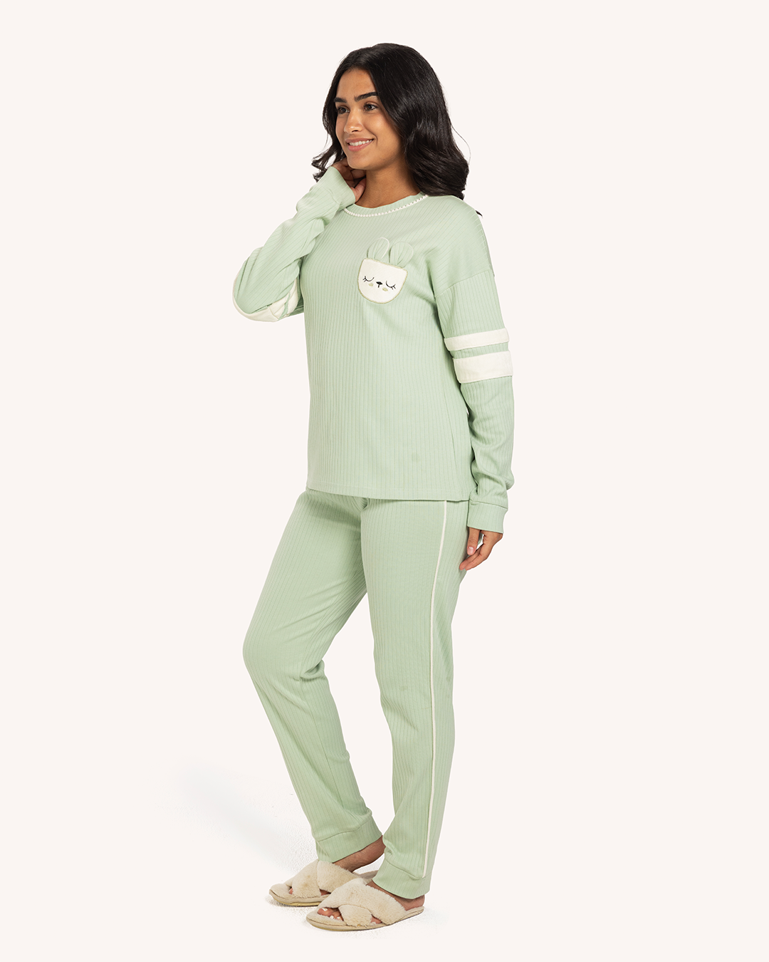 بيجاما حريمى كم بنطلون ارنوب