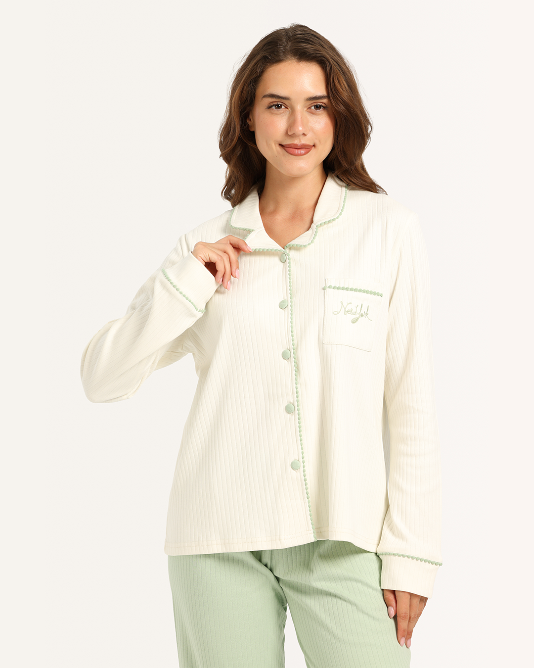 بيجاما حريمى زراير تطريز