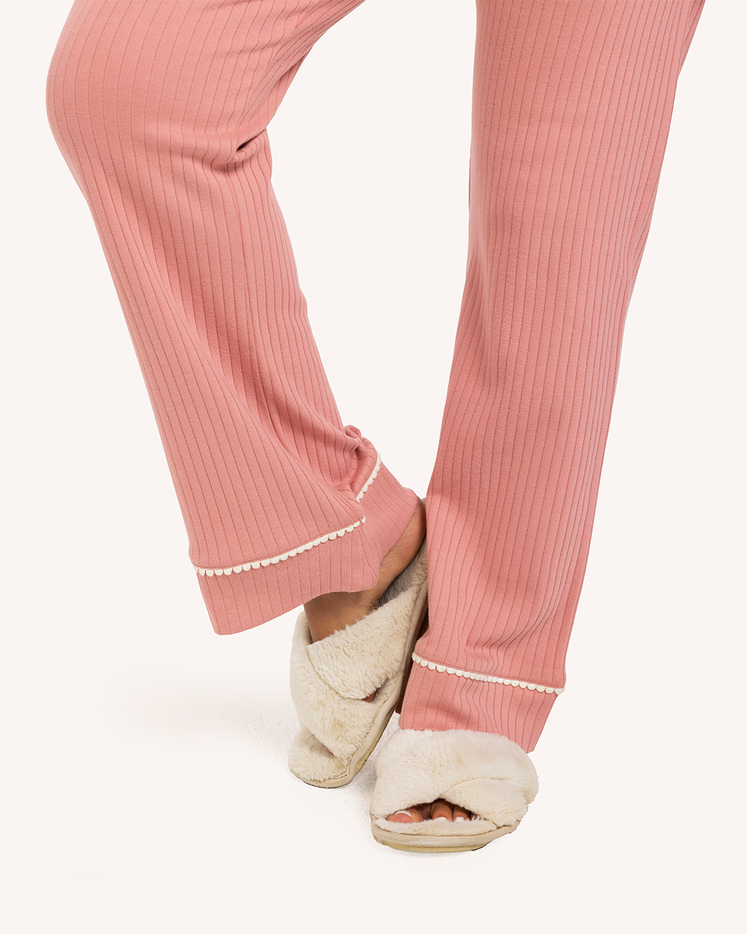 بيجاما حريمى زراير تطريز