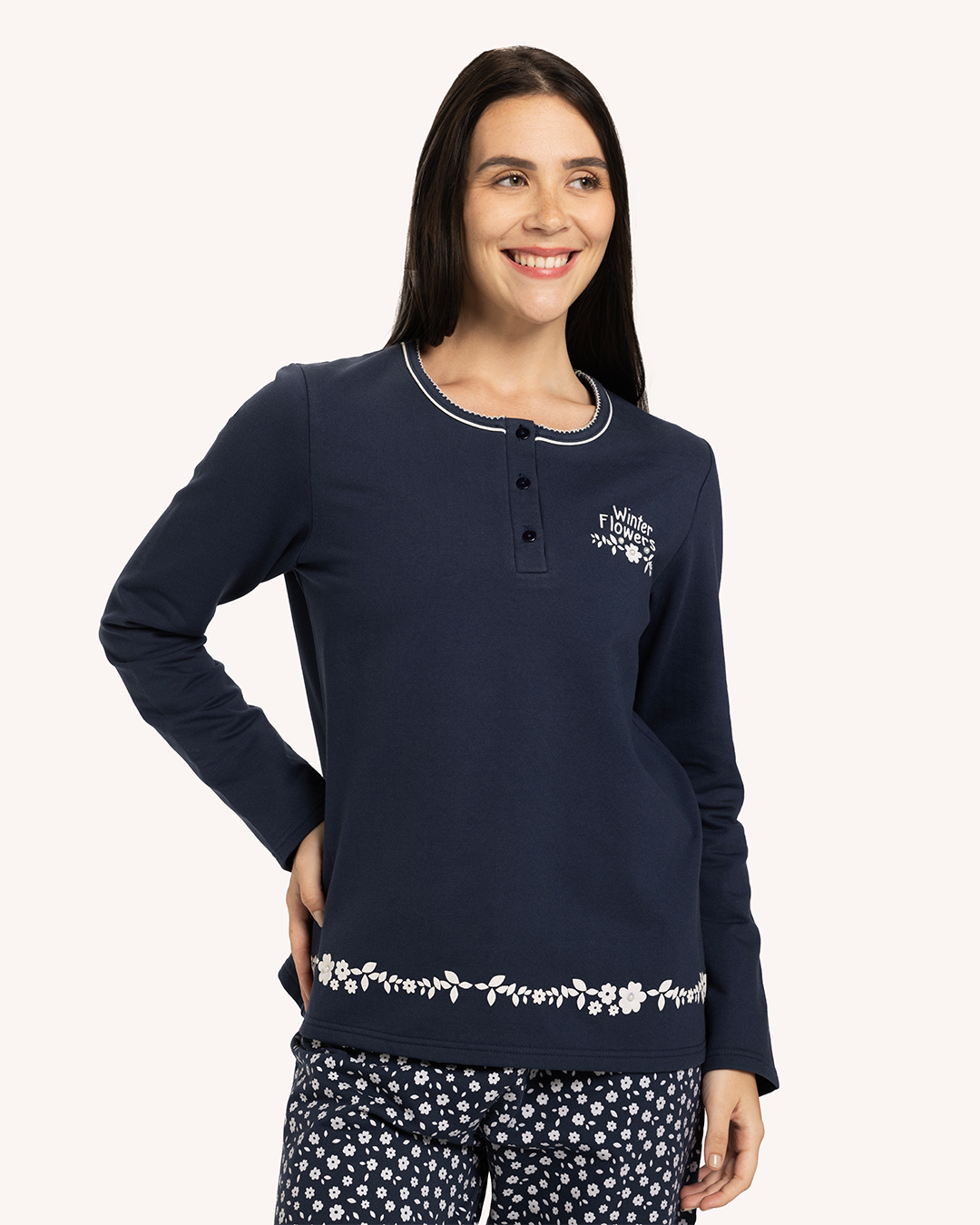 بيجاما حريمى كم بنطلون ورد صغير