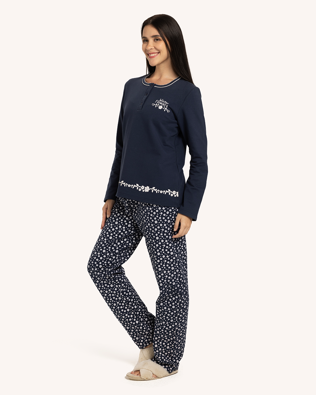 بيجاما حريمى كم بنطلون ورد صغير