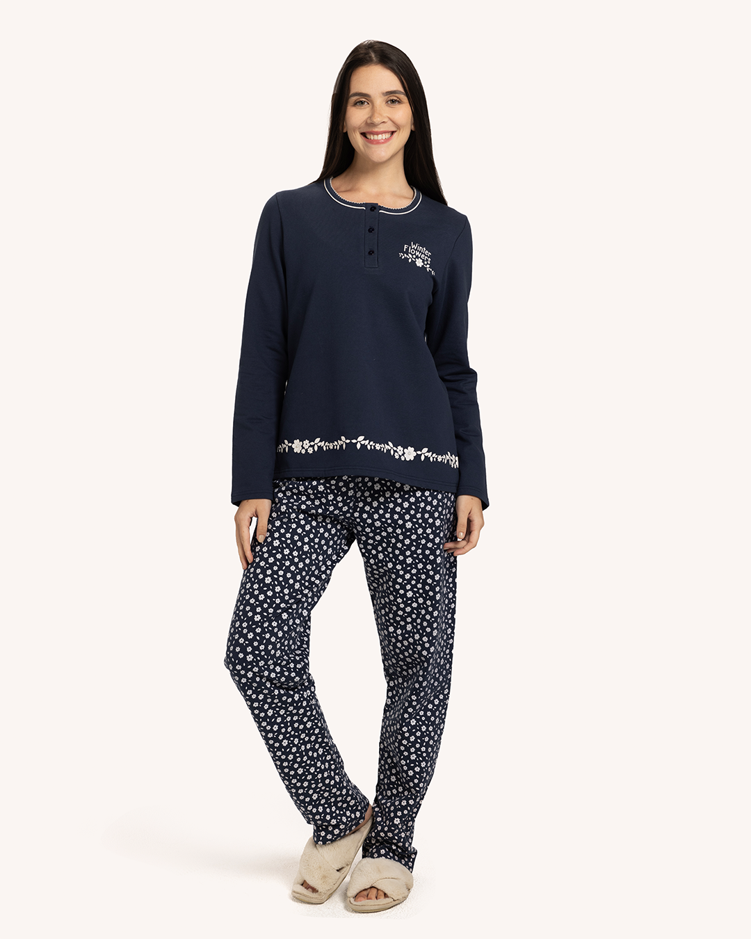 بيجاما حريمى كم بنطلون ورد صغير