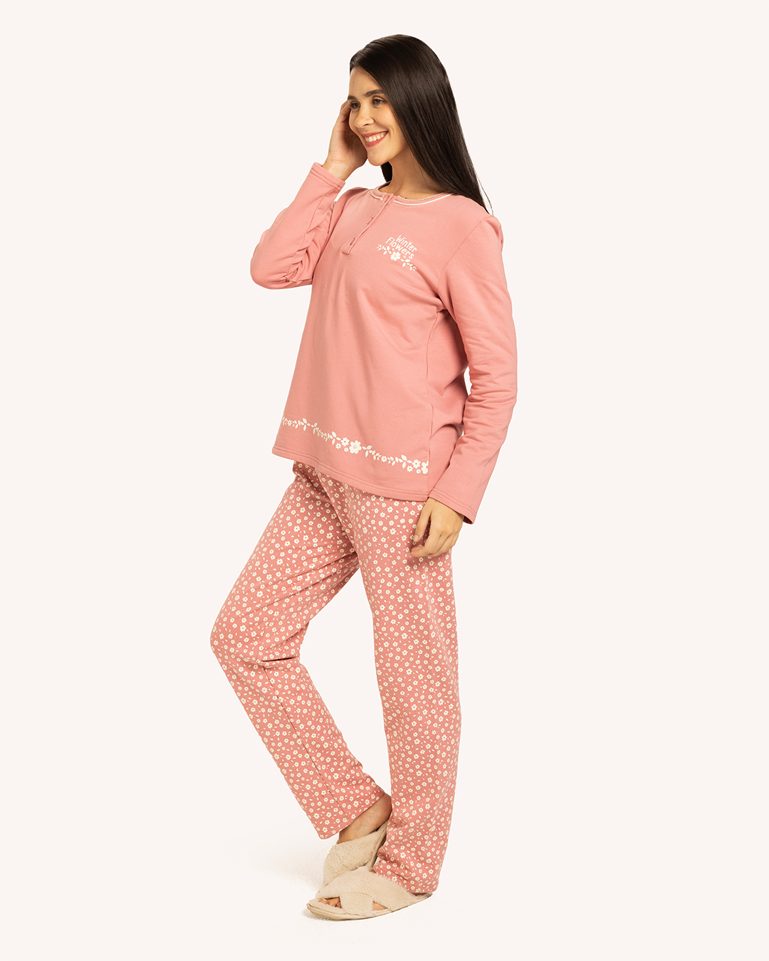 بيجاما حريمى كم بنطلون ورد صغير