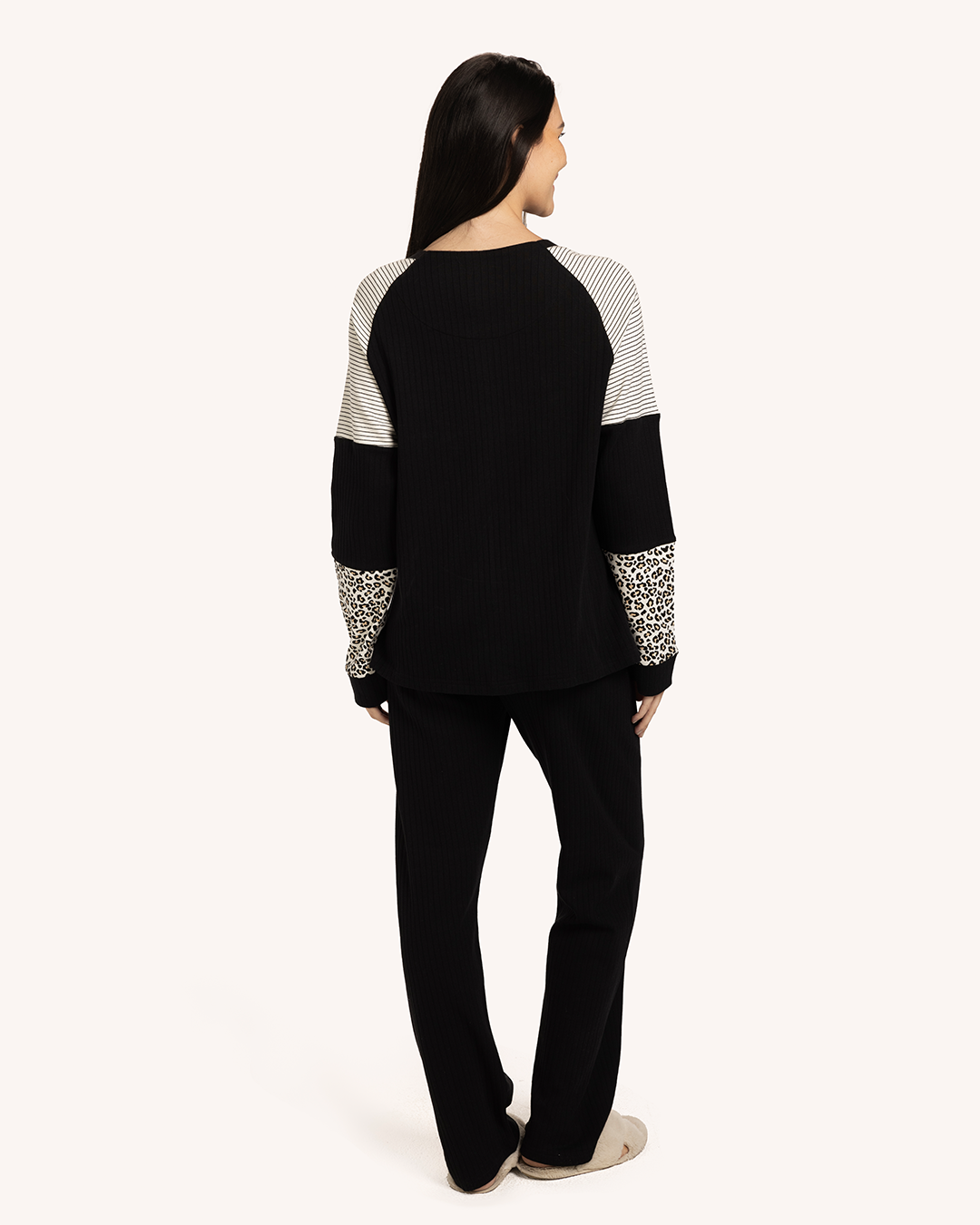 بيجاما حريمى كم بنطلون قصة تايجر