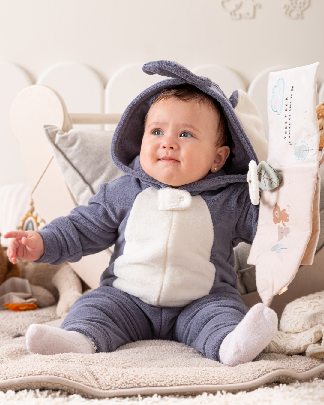 سالوبيت الفيل الصغير الذكى