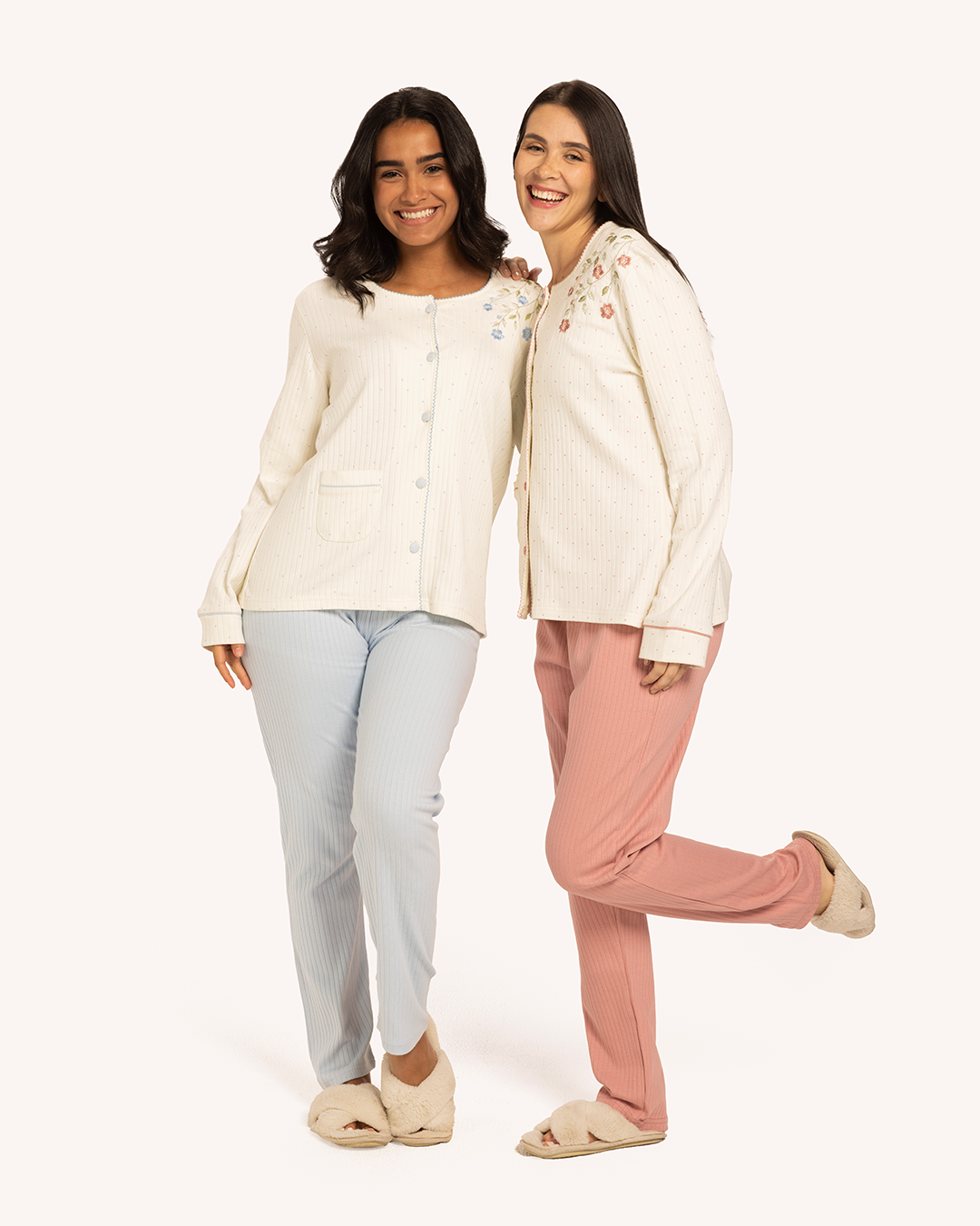 بيجاما حريمى بنطلون منقط ورد