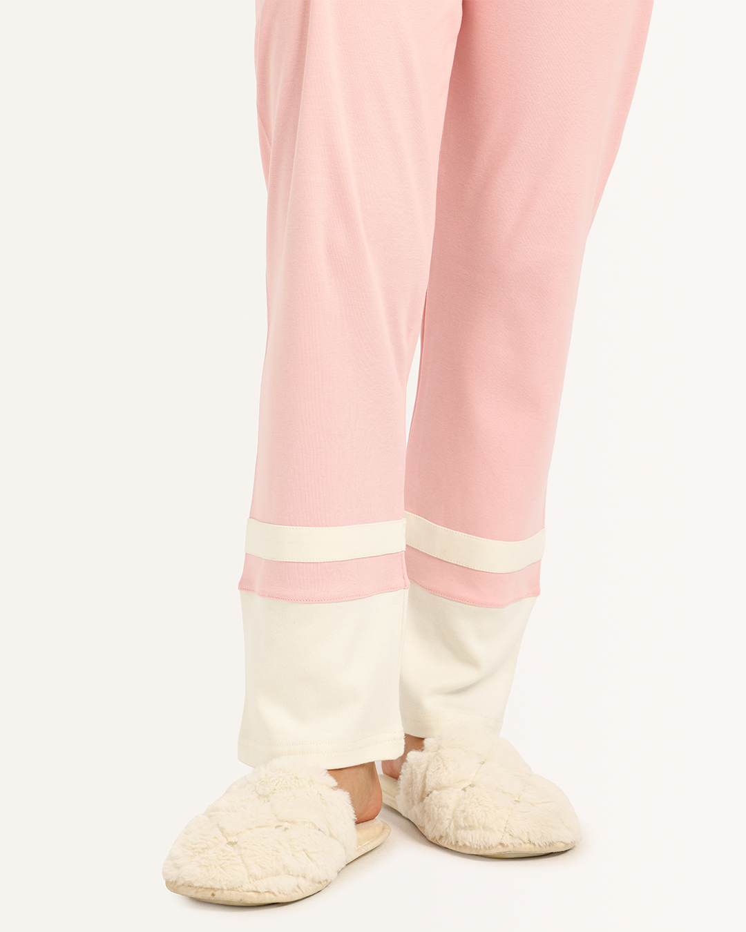 بيجاما حريمى زراير ياقة لونين