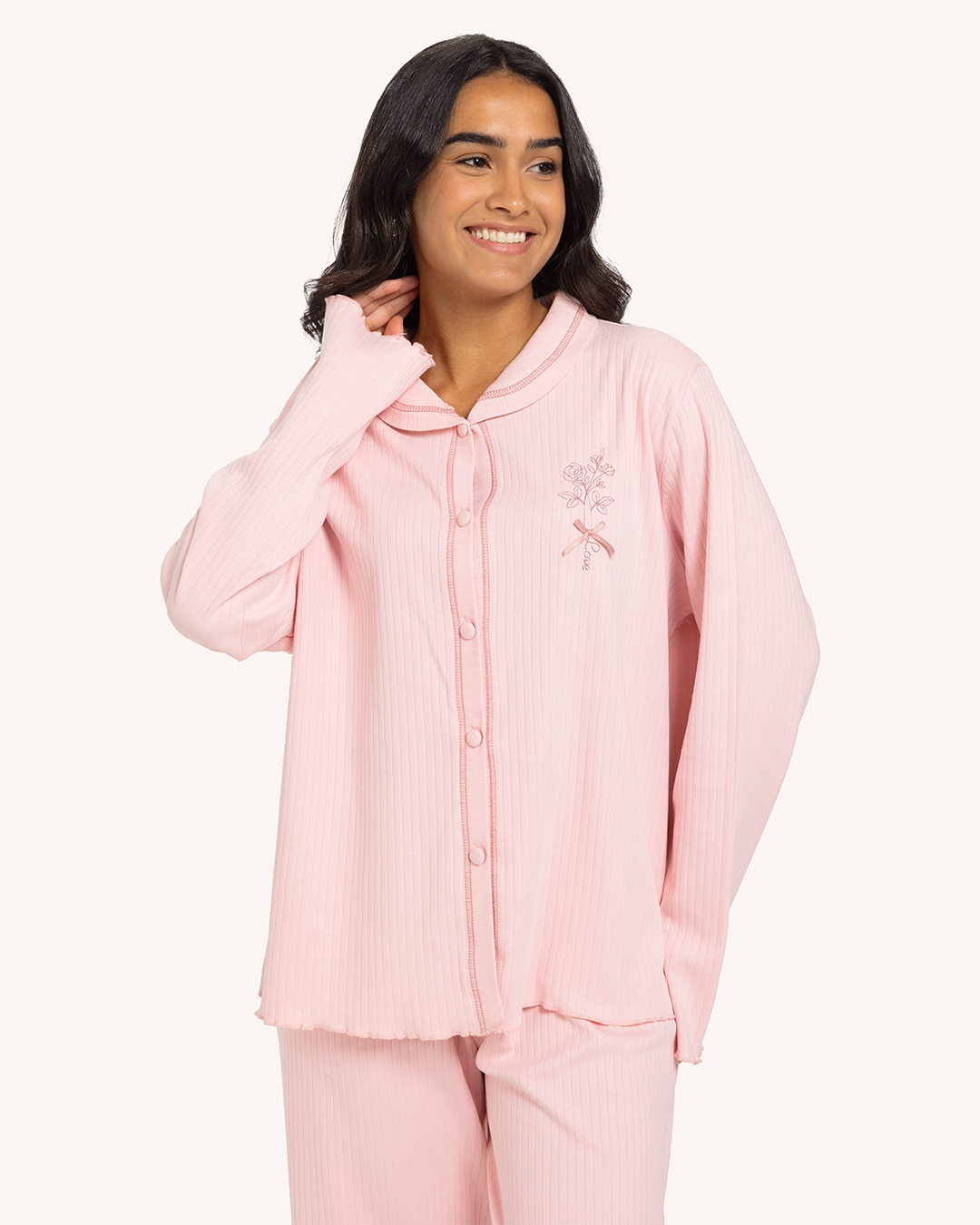 بيجاما حريمى زراير باقة ورد صغيرة