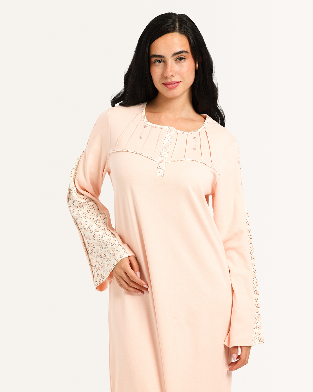 Un long harm galabiya, combien de peetites roses