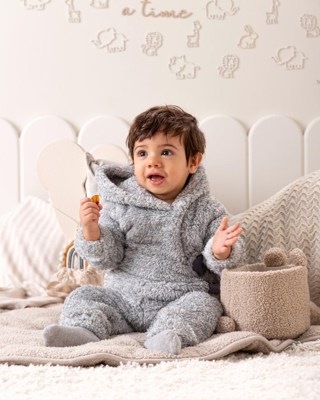 بيجاما فرو الديناصور الصغير