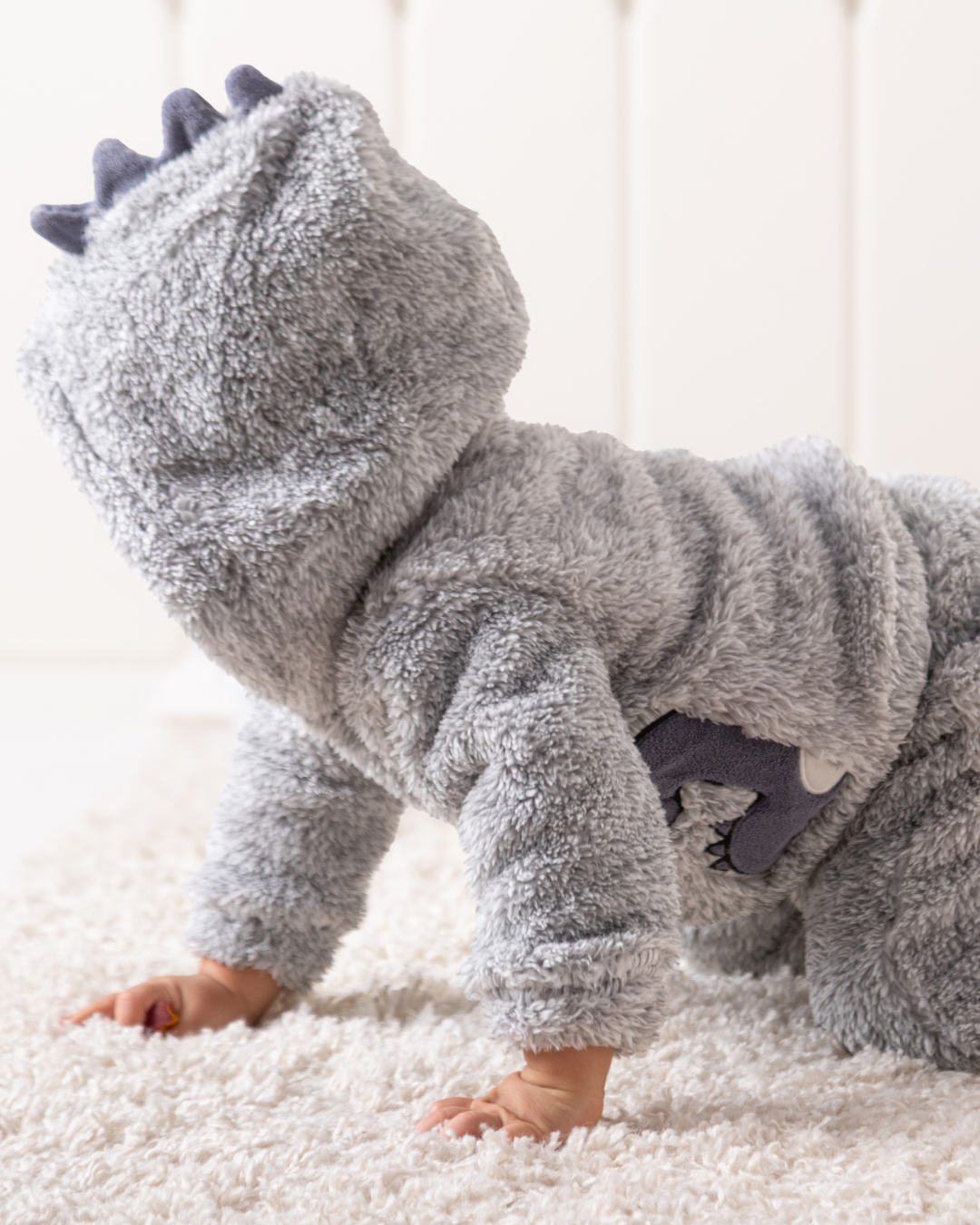 بيجاما فرو الديناصور الصغير