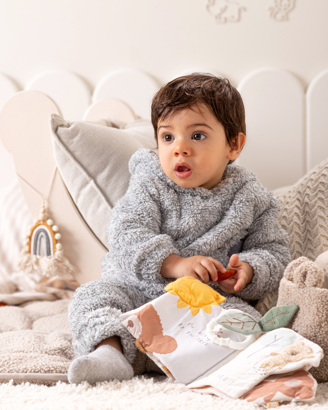 بيجاما فرو الديناصور الصغير