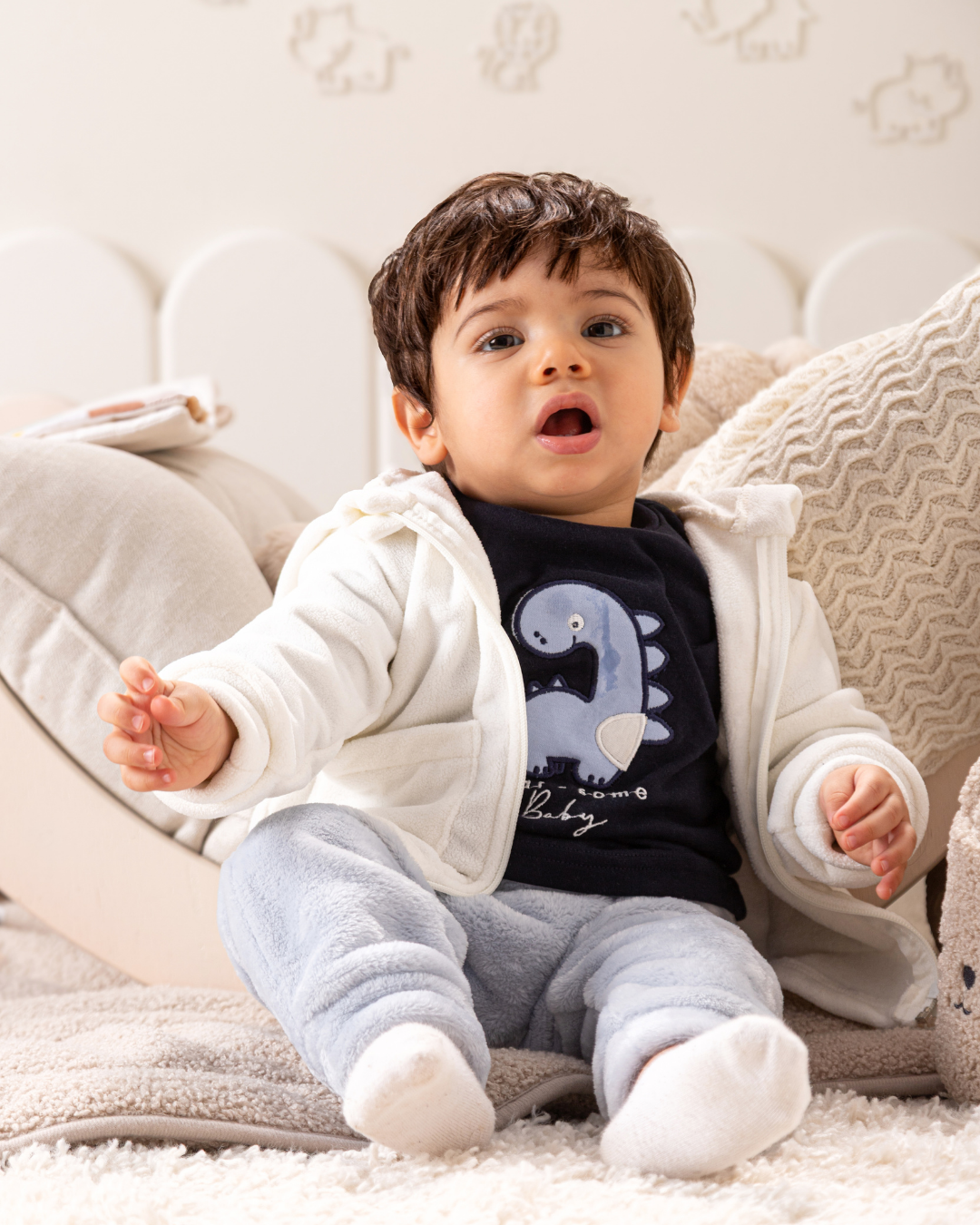 بيجاما 3 قطع الديناصور الصغير