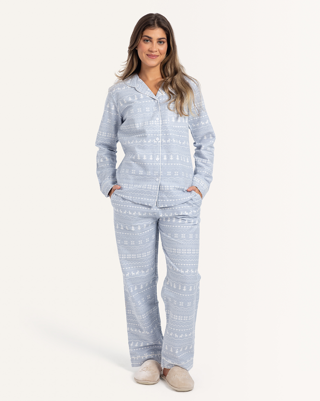 بيجاما كلاسيك بزراير موسم الأعياد