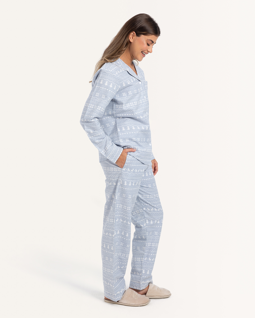 بيجاما كلاسيك بزراير موسم الأعياد