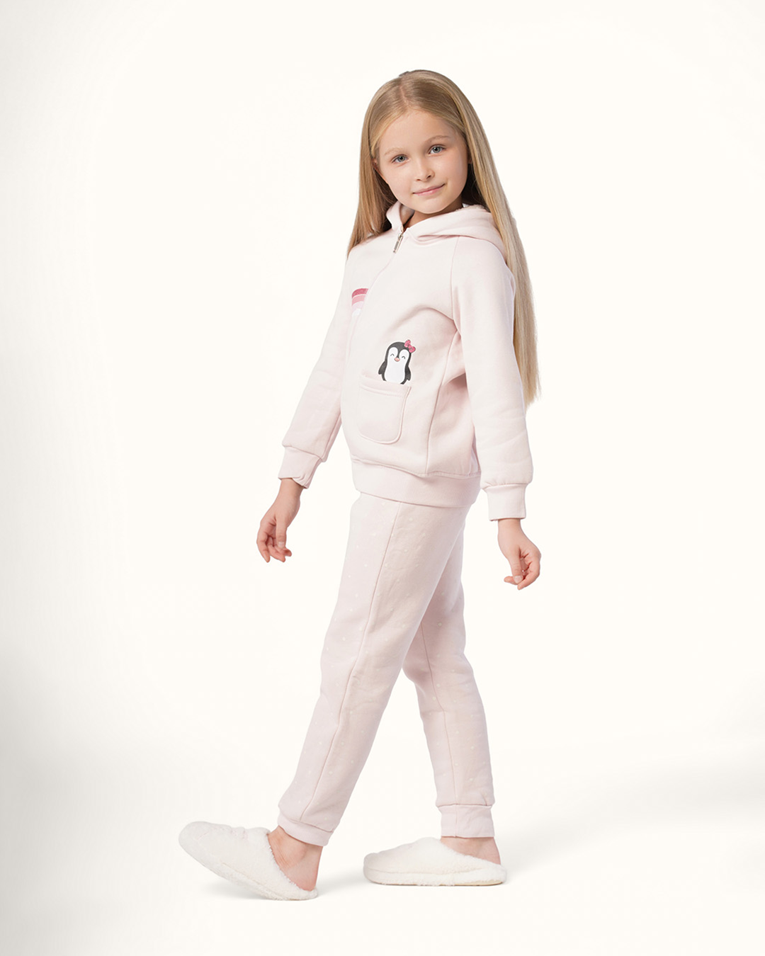 بيجاما منقطه بطريق