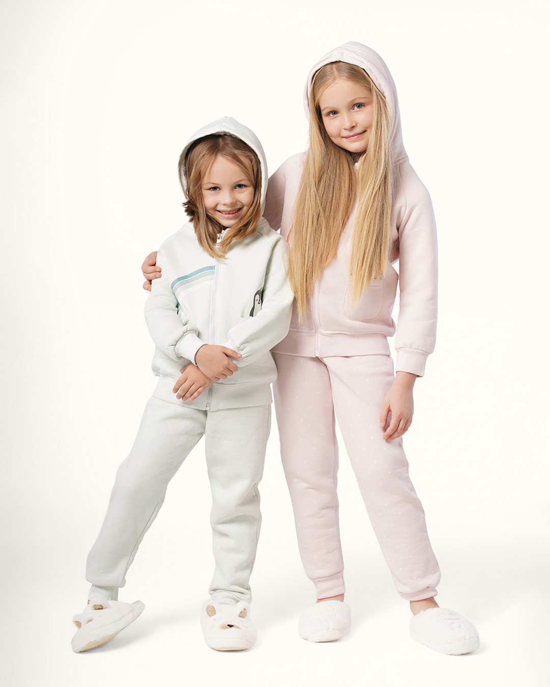 بيجاما منقطه بطريق