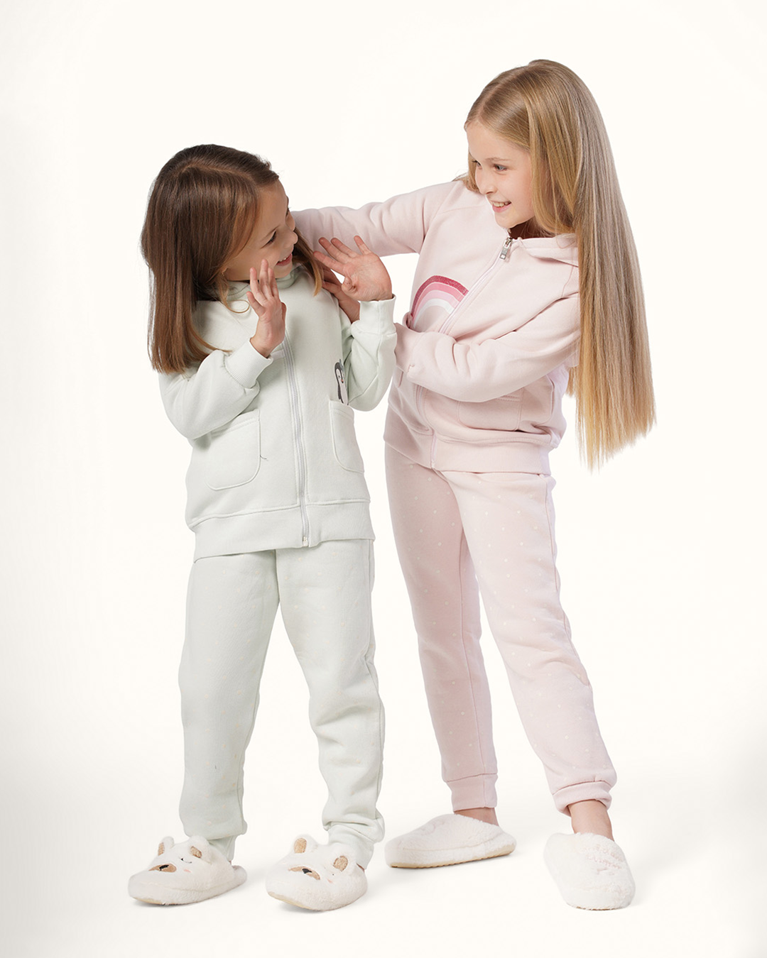 بيجاما منقطه بطريق