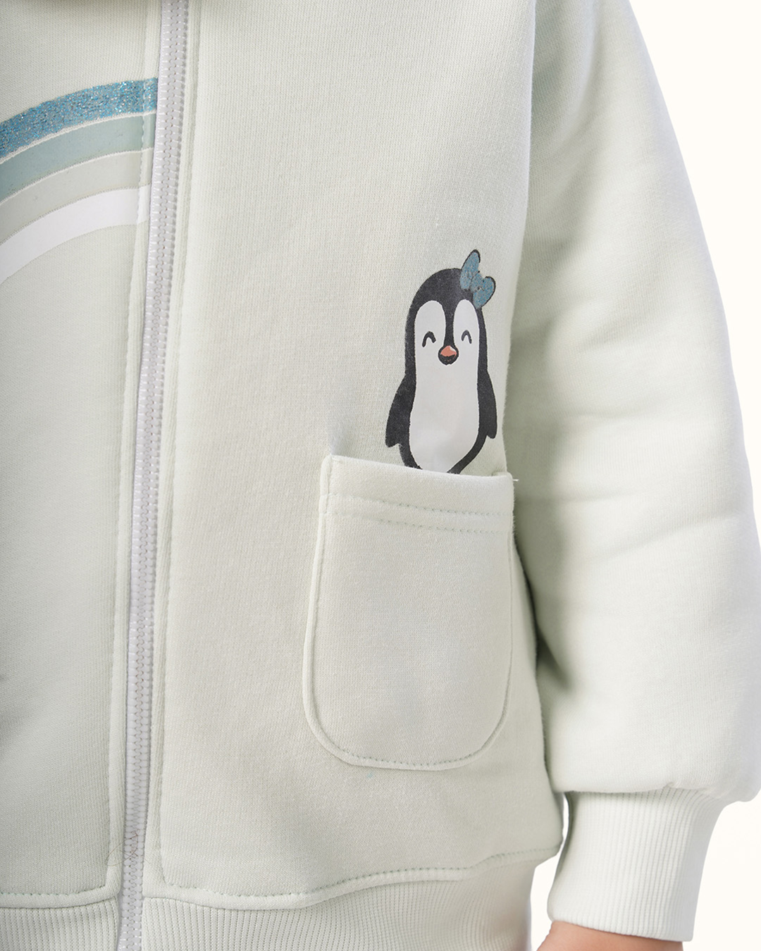 بيجاما منقطه بطريق