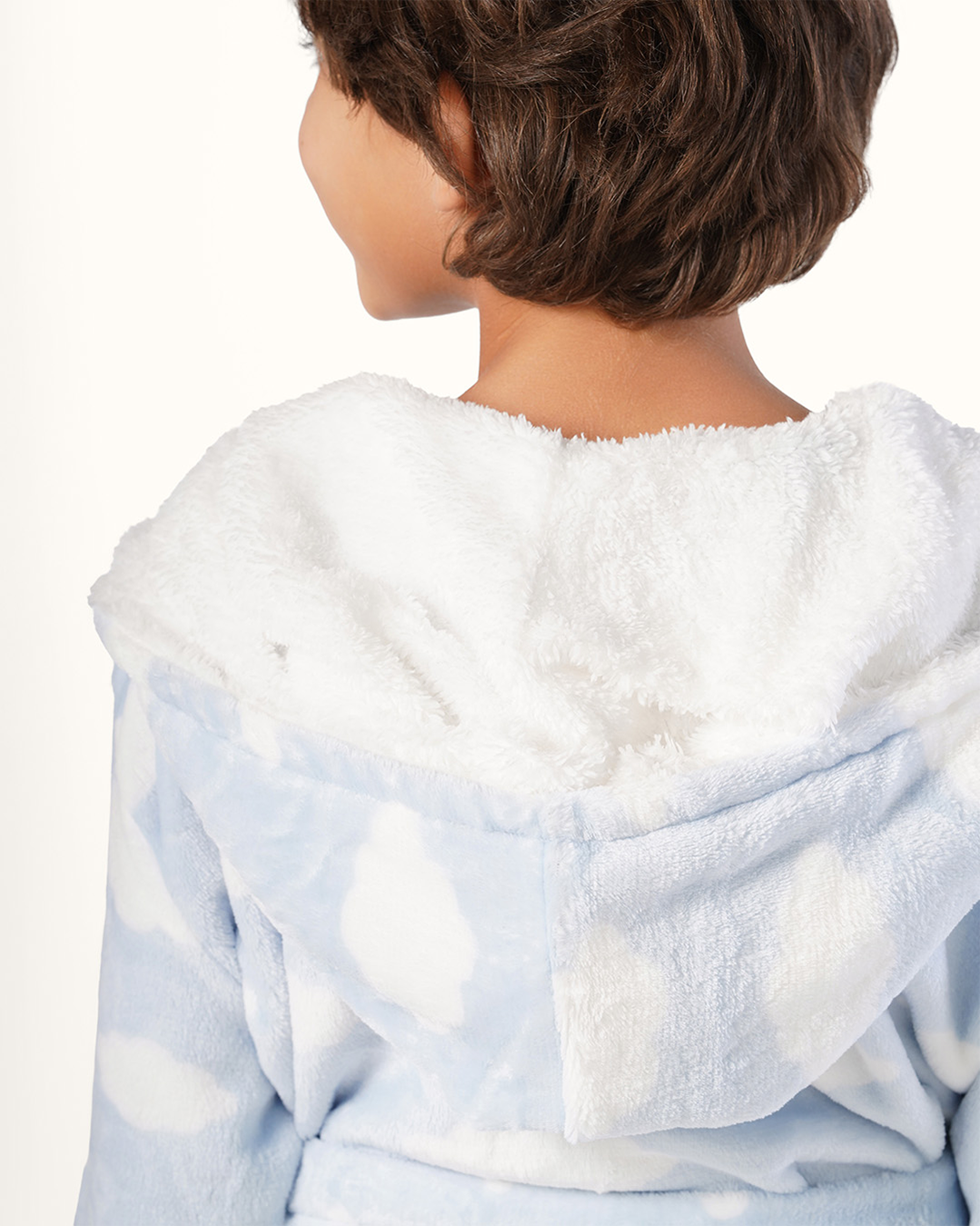 روب ولادى بكابيشو غيوم السماء