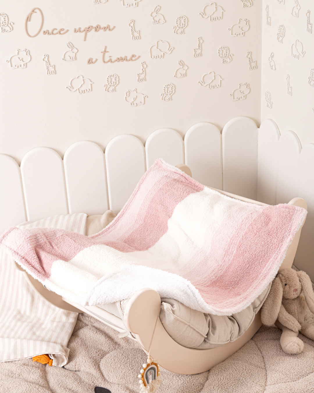 بطانيه بيبي مخططه