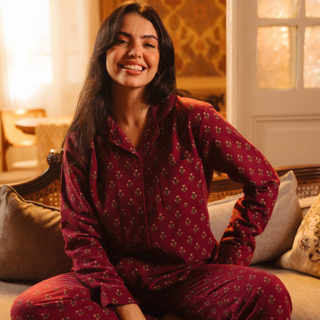 Vintage flower Women Classic Pajama in Burgundy