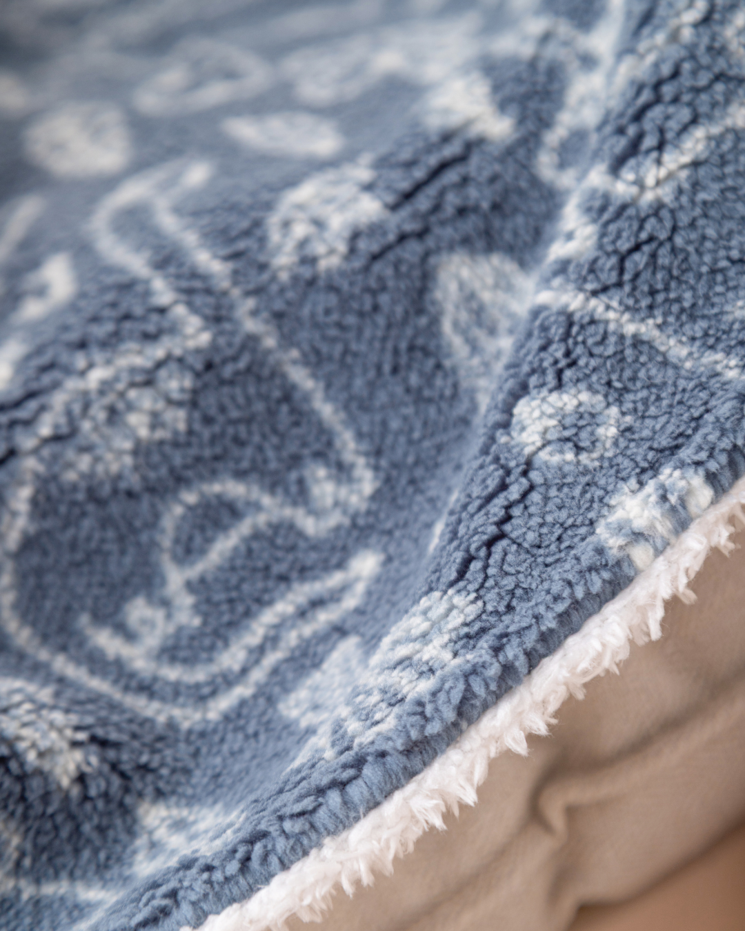 بطانيه بيبى ديناصور