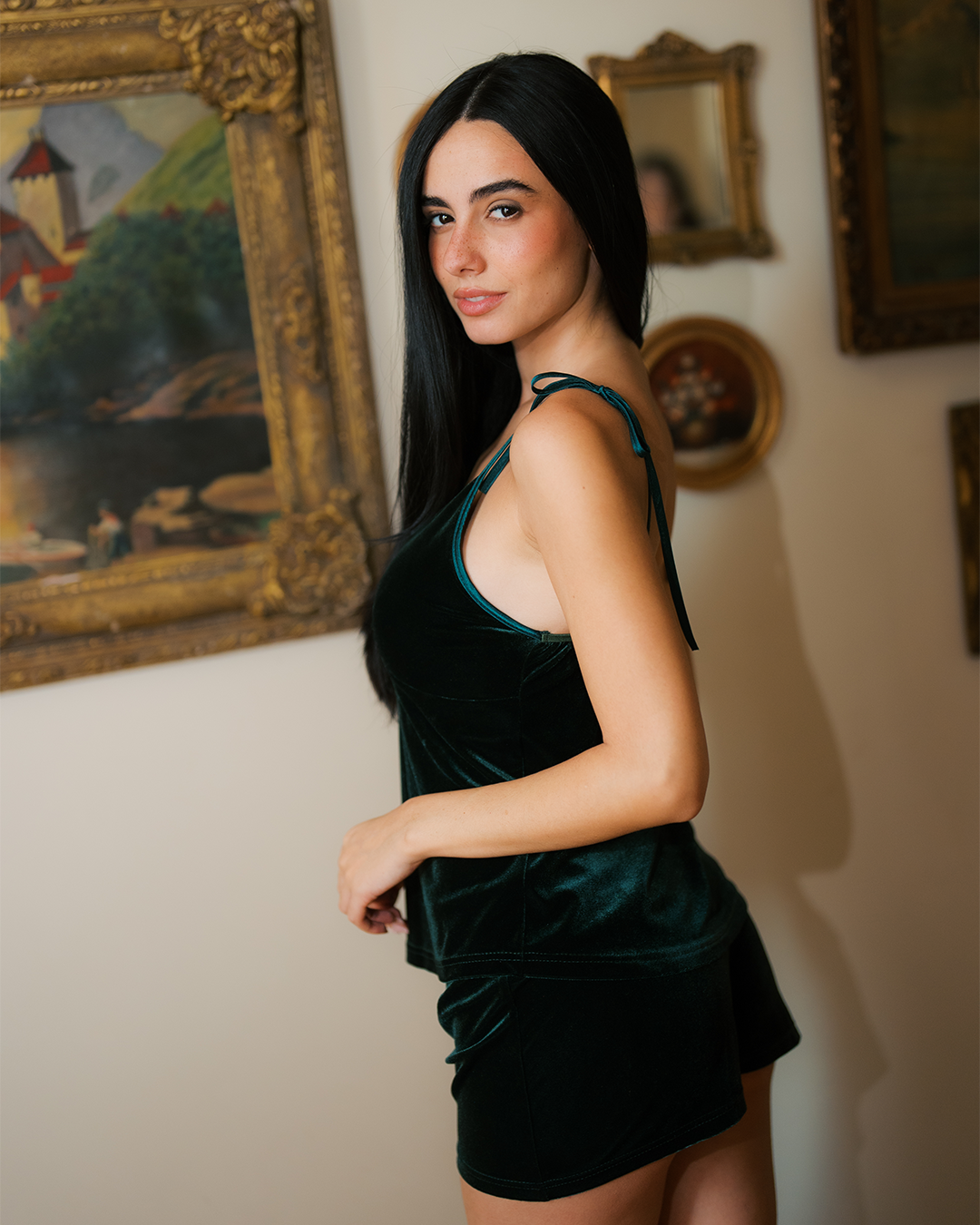 بيجاما  لانجيري بحماله بتتربط و شورت