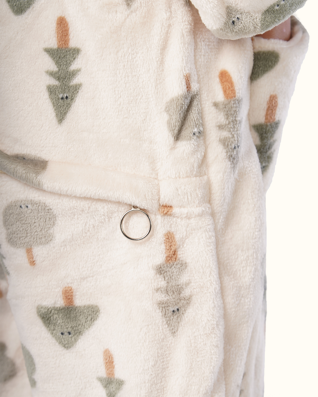 سالوبيت بسوستة و جيوب أشجار مُبتسمة