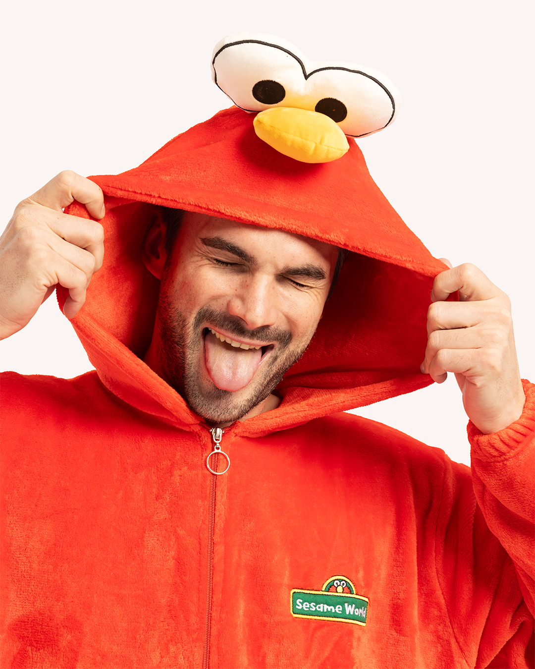 سالوبيت شخصية أيلمو من عالم سمسم