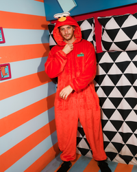 سالوبيت شخصية أيلمو من عالم سمسم