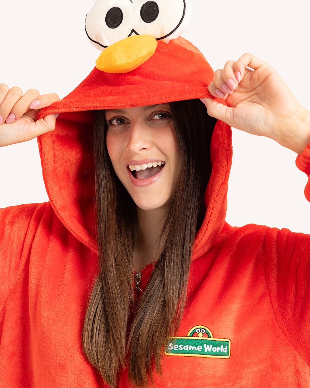 سالوبيت شخصية أيلمو من عالم سمسم