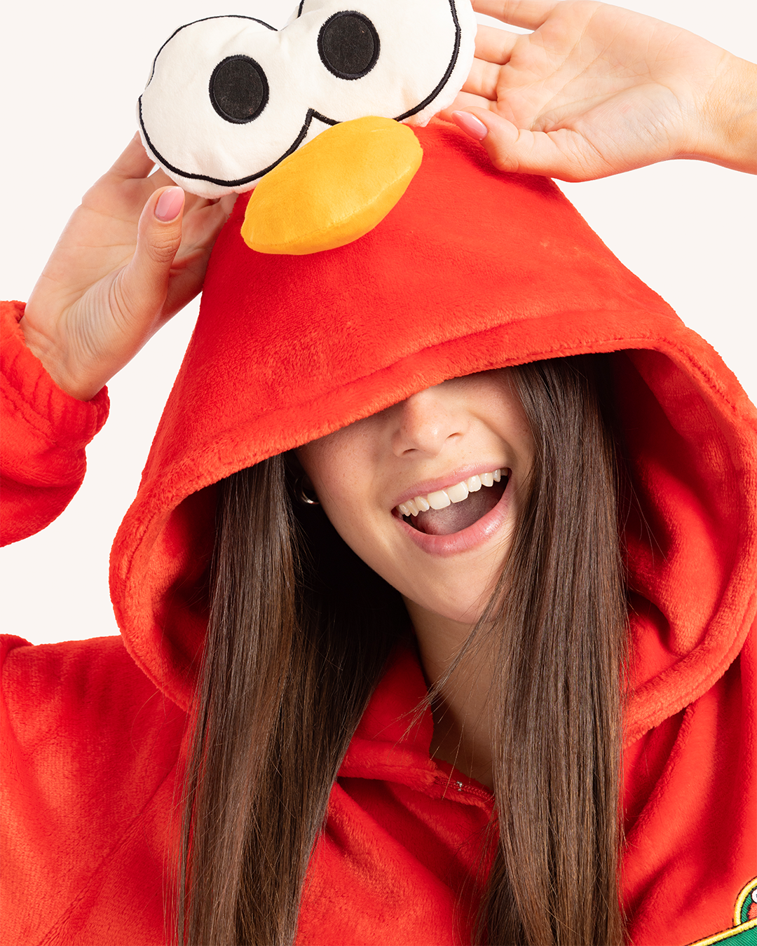 سالوبيت شخصية أيلمو من عالم سمسم