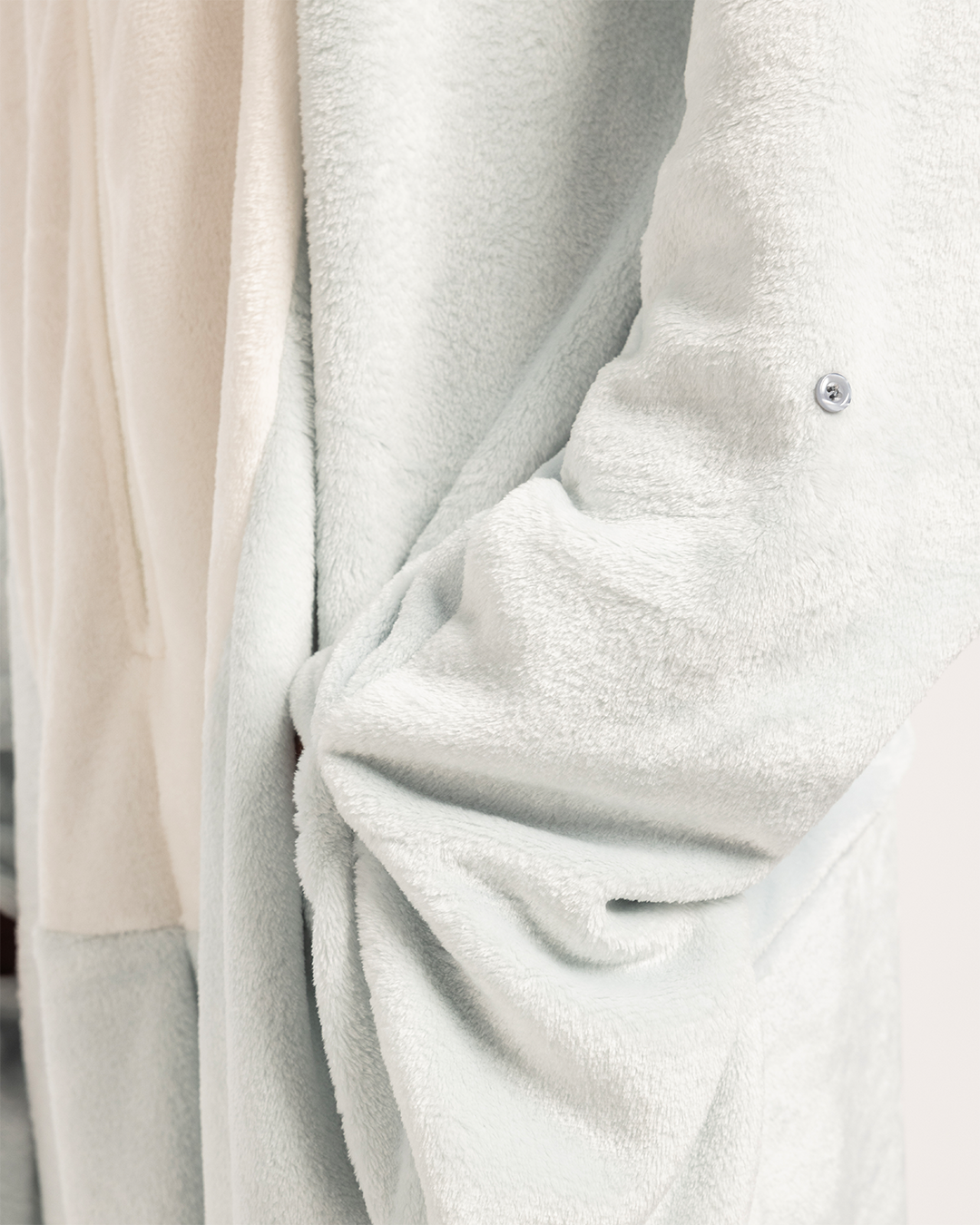 سالوبيت على شكل قرش